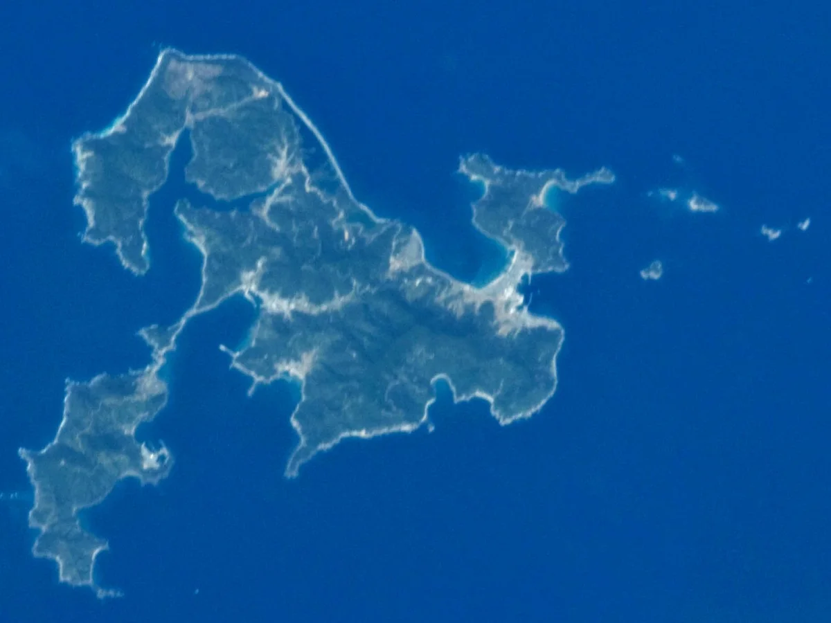 宇宙から撮影された鹿児島県の上甑島