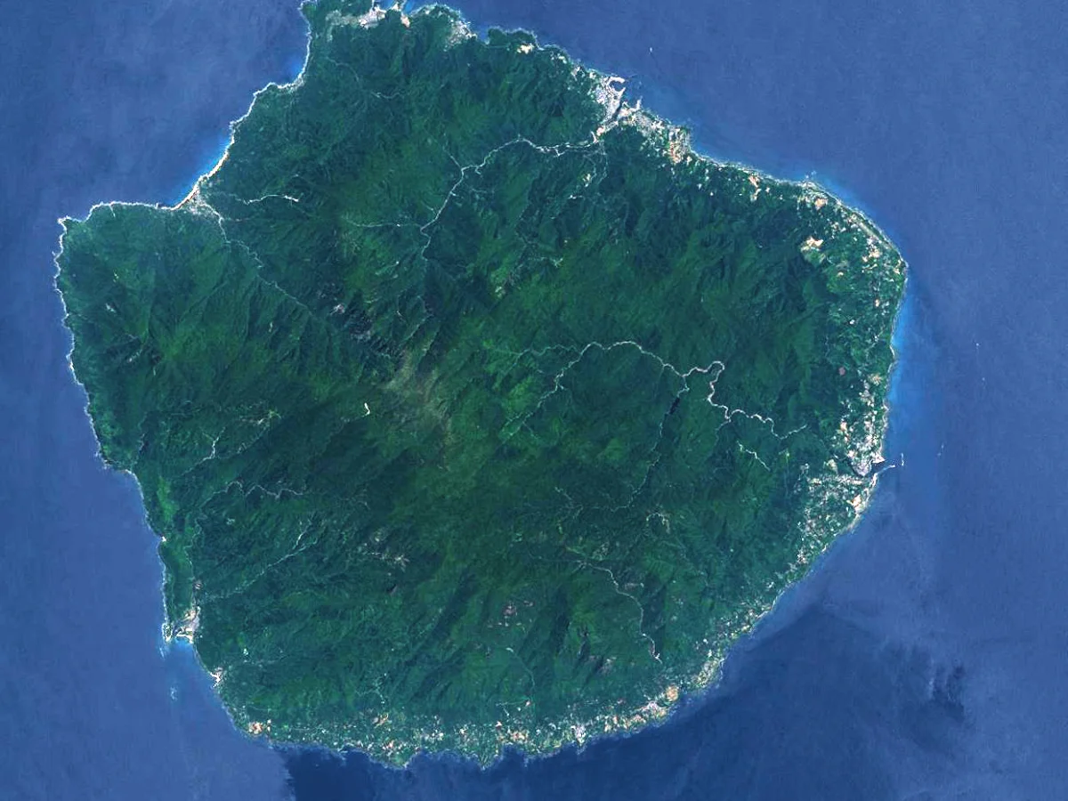 屋久島の衛星画像