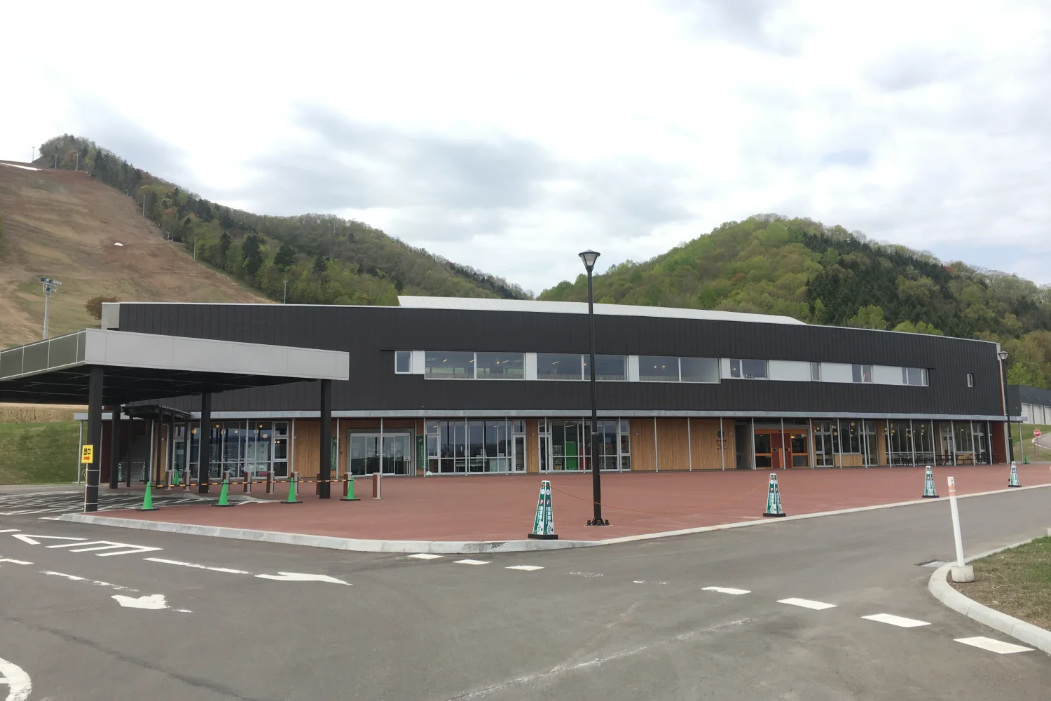 道の駅遠軽 森のオホーツクの施設外観