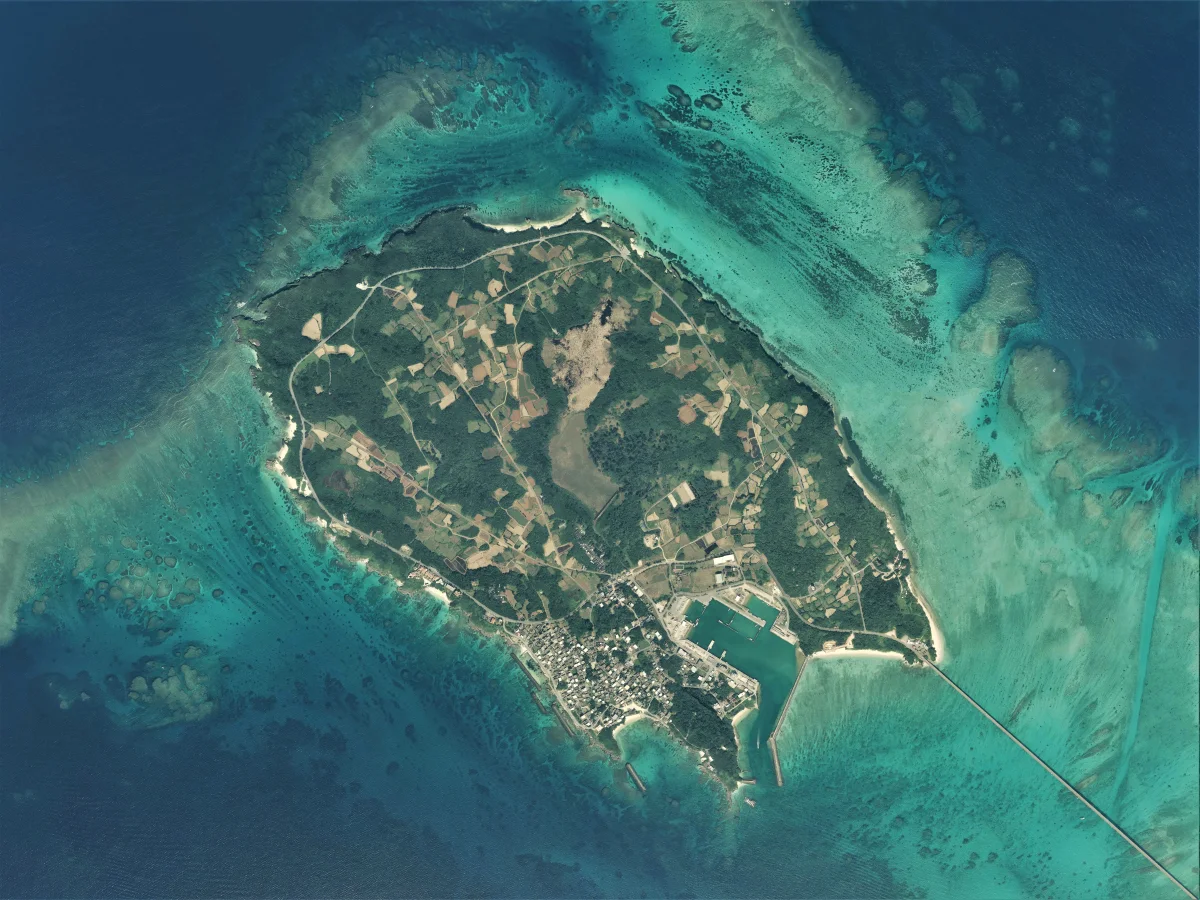 沖縄県宮古島市 池間島の航空写真