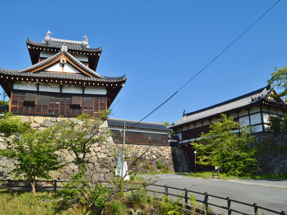 郡山城の追手門と追手向櫓