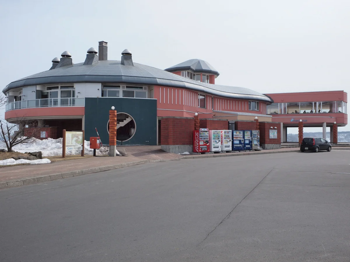 道の駅厚岸グルメパークの施設外観