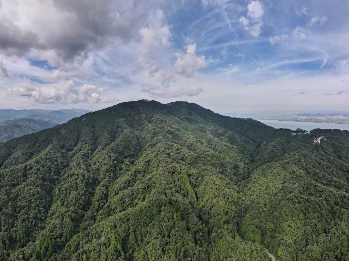 南西から望む比叡山のパノラマ