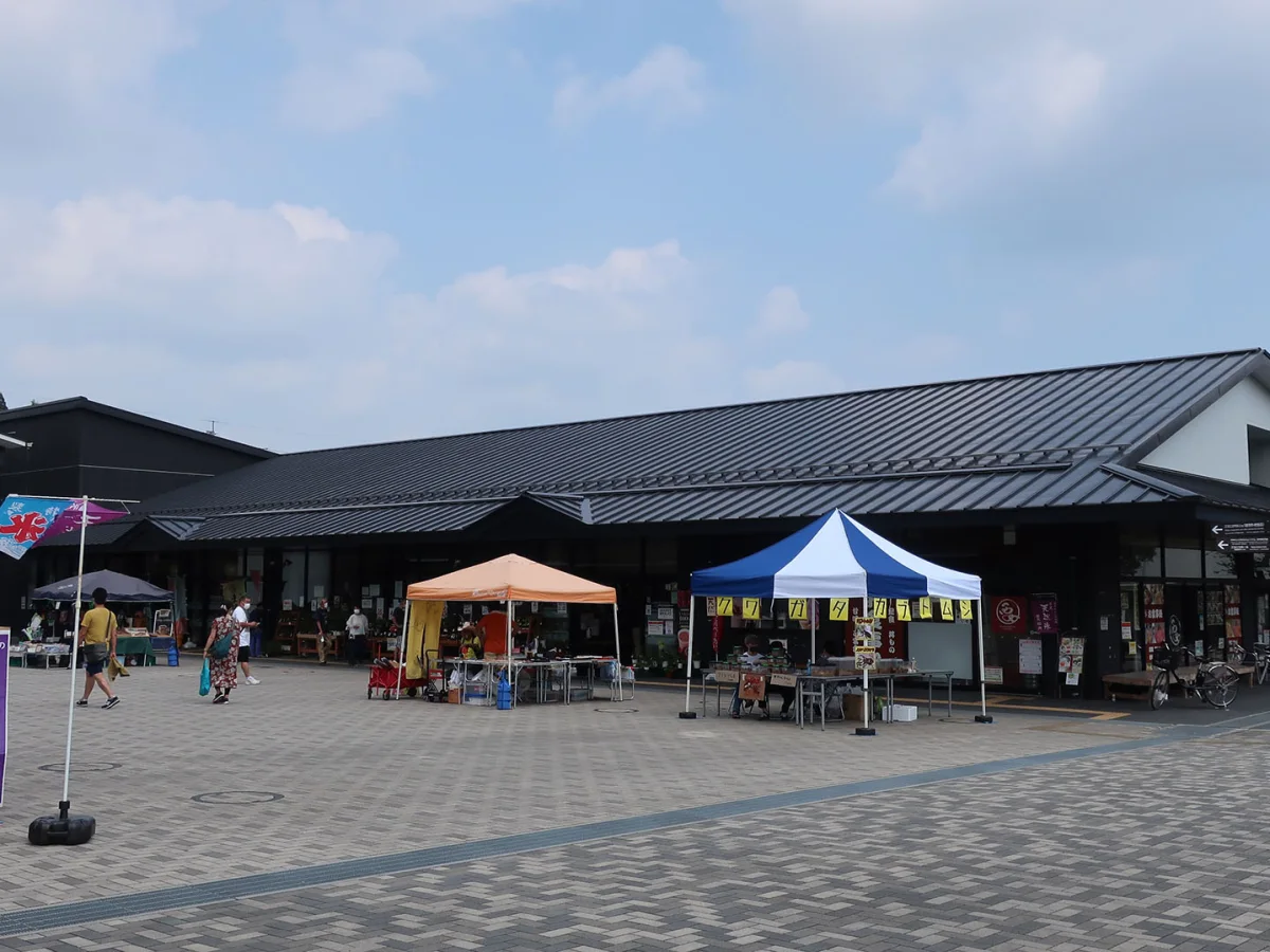 栃木県日光市の道の駅日光の外観