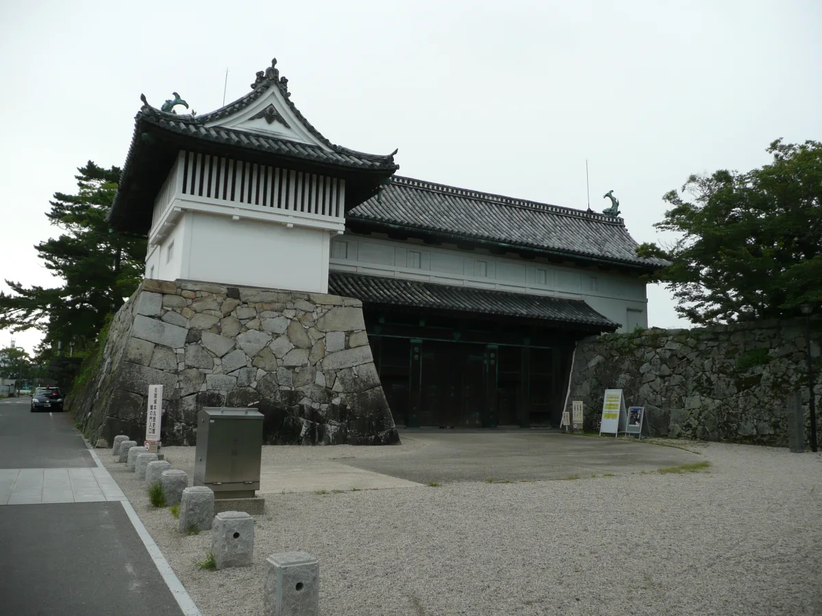 佐賀城の鯱の門