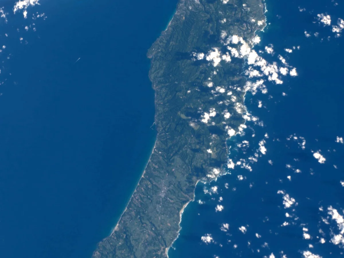 宇宙から撮影された鹿児島県の種子島