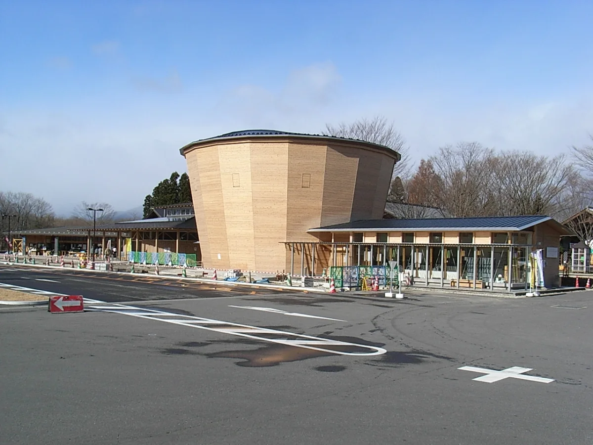 栃木県那須町の道の駅那須高原友愛の森の外観