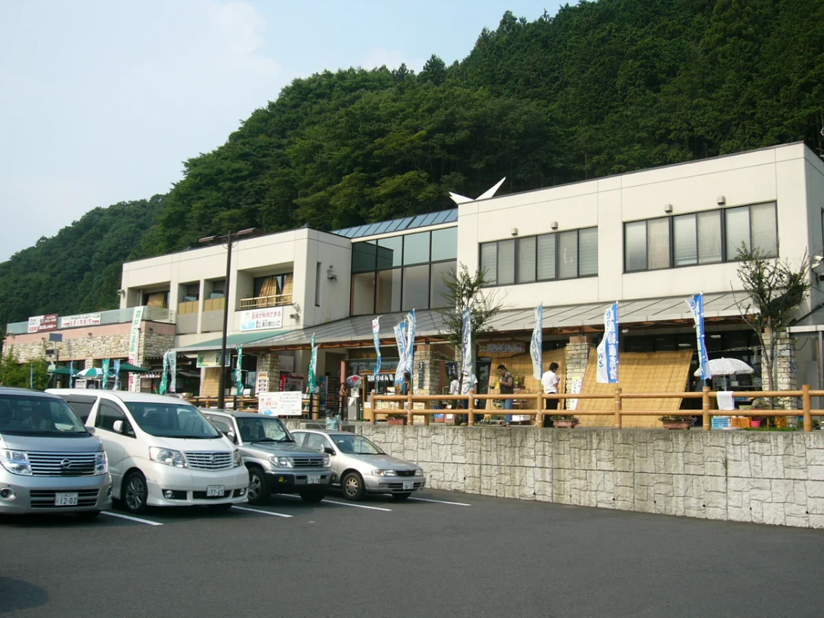 道の駅奥久慈だいごの施設外観
