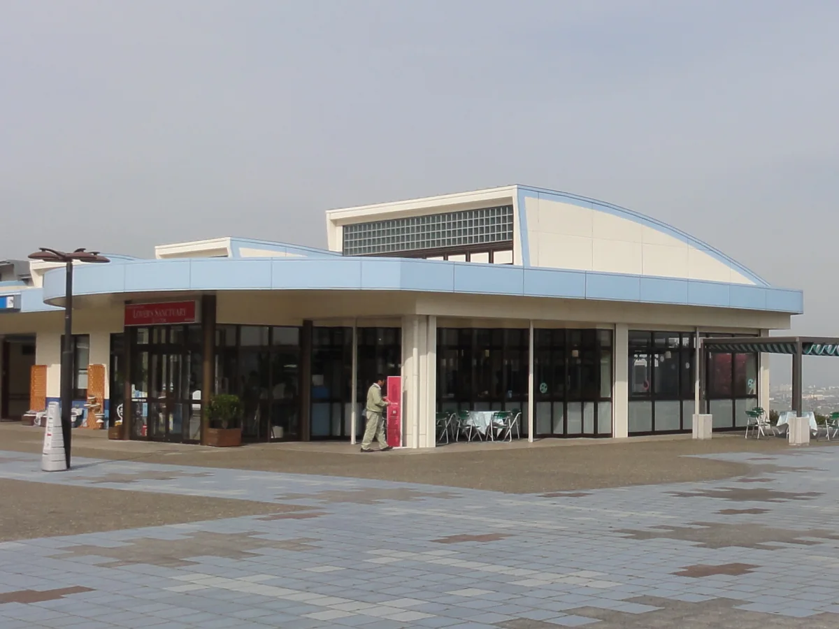 伊予灘SA下り線の施設外観