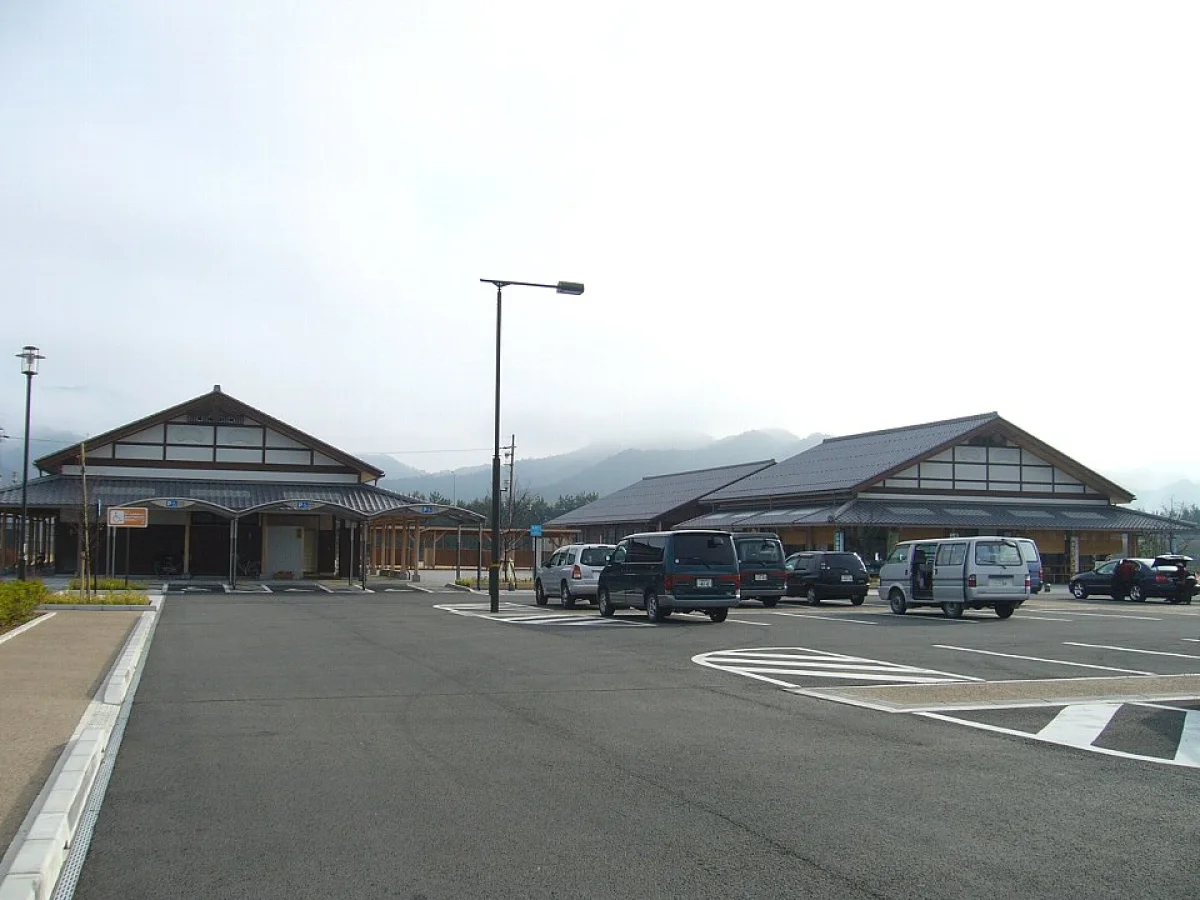 道の駅 丹波おばあちゃんの里の施設外観