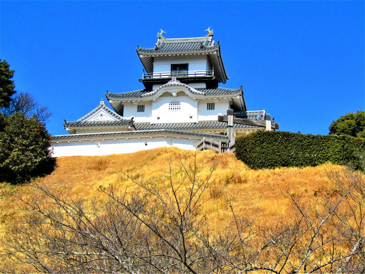 静岡県掛川市の掛川城。1994年に木造復元された天守