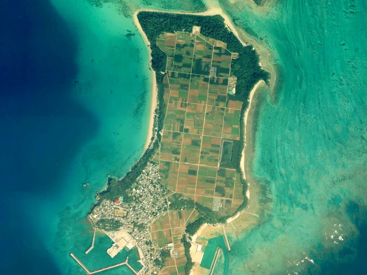 津堅島の空中写真