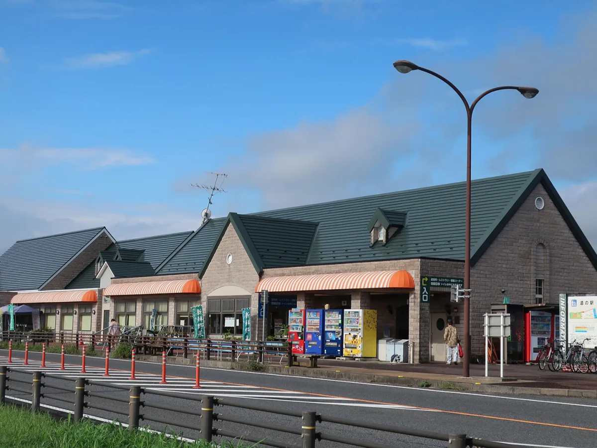 道の駅クレール平田の施設外観