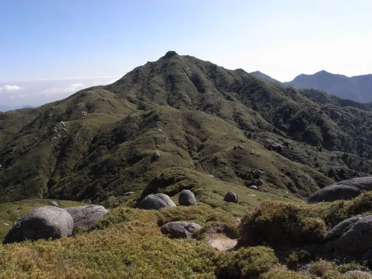 永田岳から望む宮之浦岳